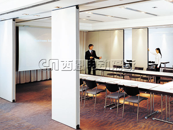 廣州隔斷廠家解析活動隔斷軌道保養常識