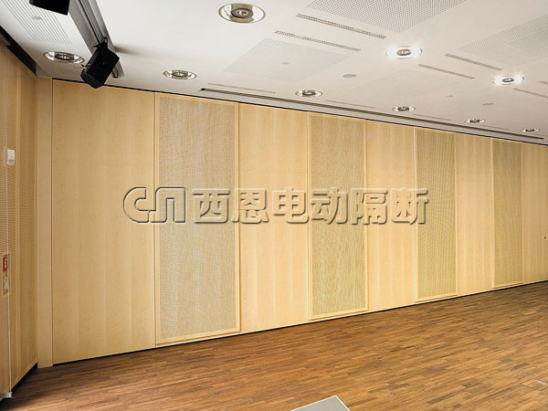 廣州隔斷廠家解析活動隔斷軌道保養常識