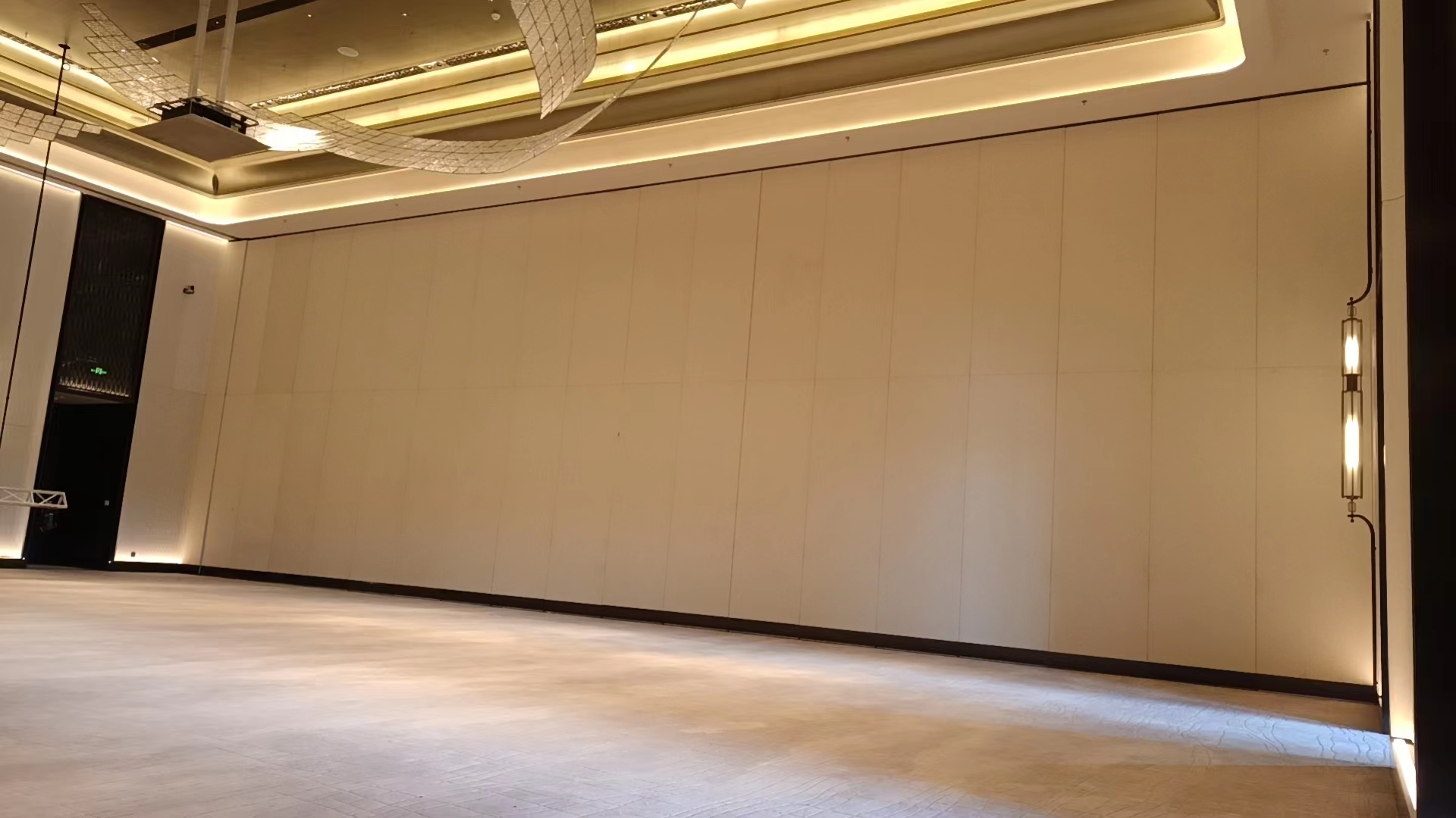 酒店電動隔斷