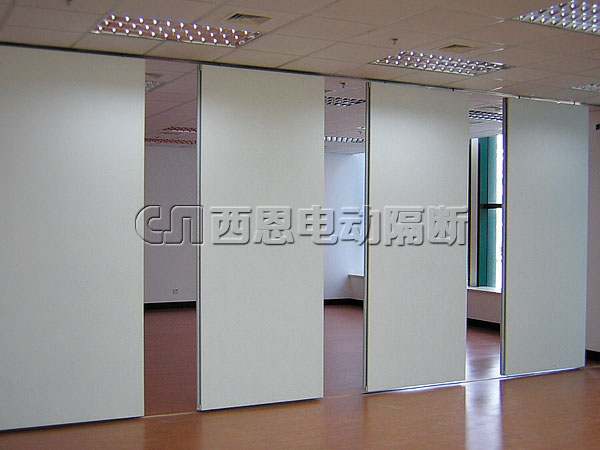 電動(dòng)隔斷廠家教您如何判斷隔斷的質(zhì)量