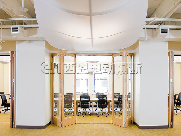 折疊電動隔斷的優勢及其應用場景