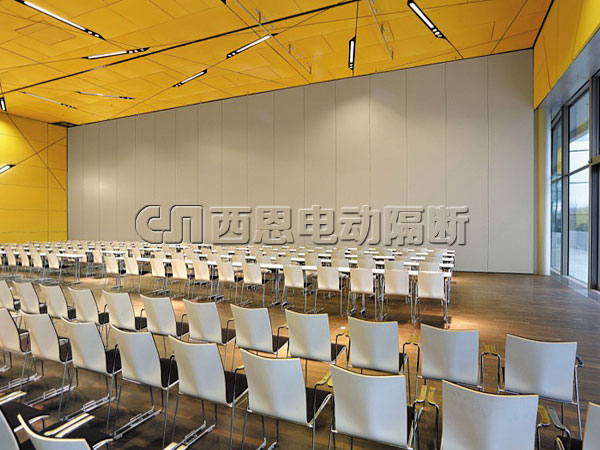 電動隔斷廠家分享酒店活動隔斷的常見種類