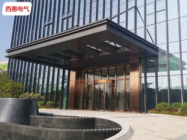 深圳龍華希爾頓逸林酒店-旋轉(zhuǎn)門