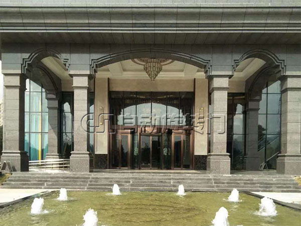 廣西嵩左市凱玹大酒店兩翼旋轉(zhuǎn)門工程