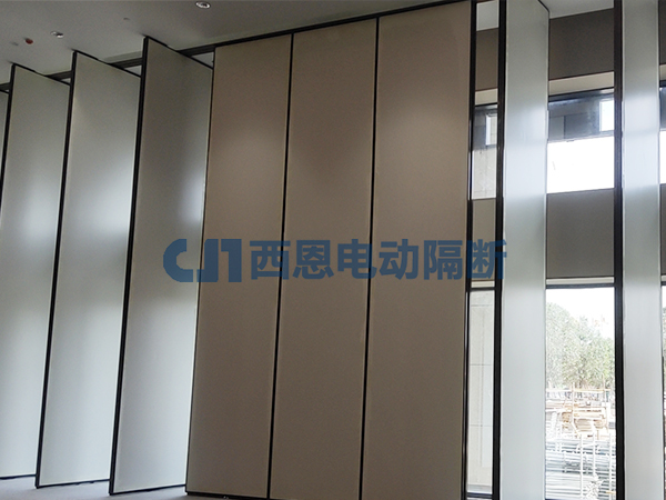西安北站中軸旋轉(zhuǎn)電動(dòng)隔斷