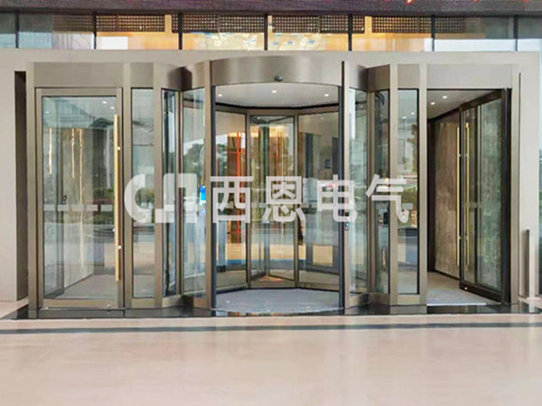 旋轉(zhuǎn)門廠家分享定制兩翼旋轉(zhuǎn)門的注意事項